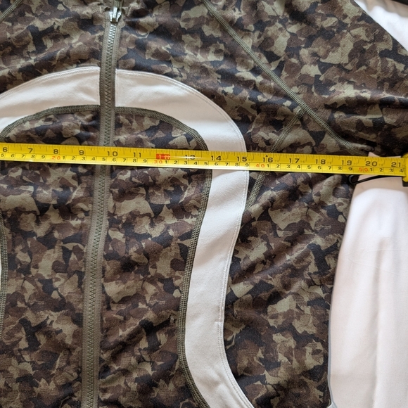 Lululemon Find Your Bliss Reversible Size 10 - Picture 6 of 7